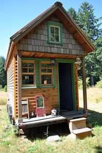 220px-Tiny_house,_Portland